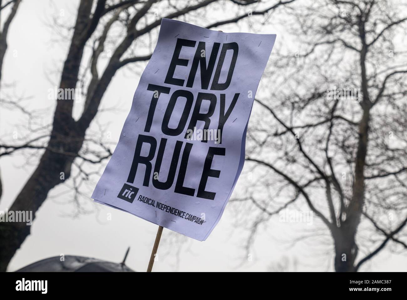 A Glasgow, Tous Sous Une bannière, AUOB, organise une marche en faveur de l'indépendance écossaise après le succès du SNP lors des élections générales de 2019 Banque D'Images