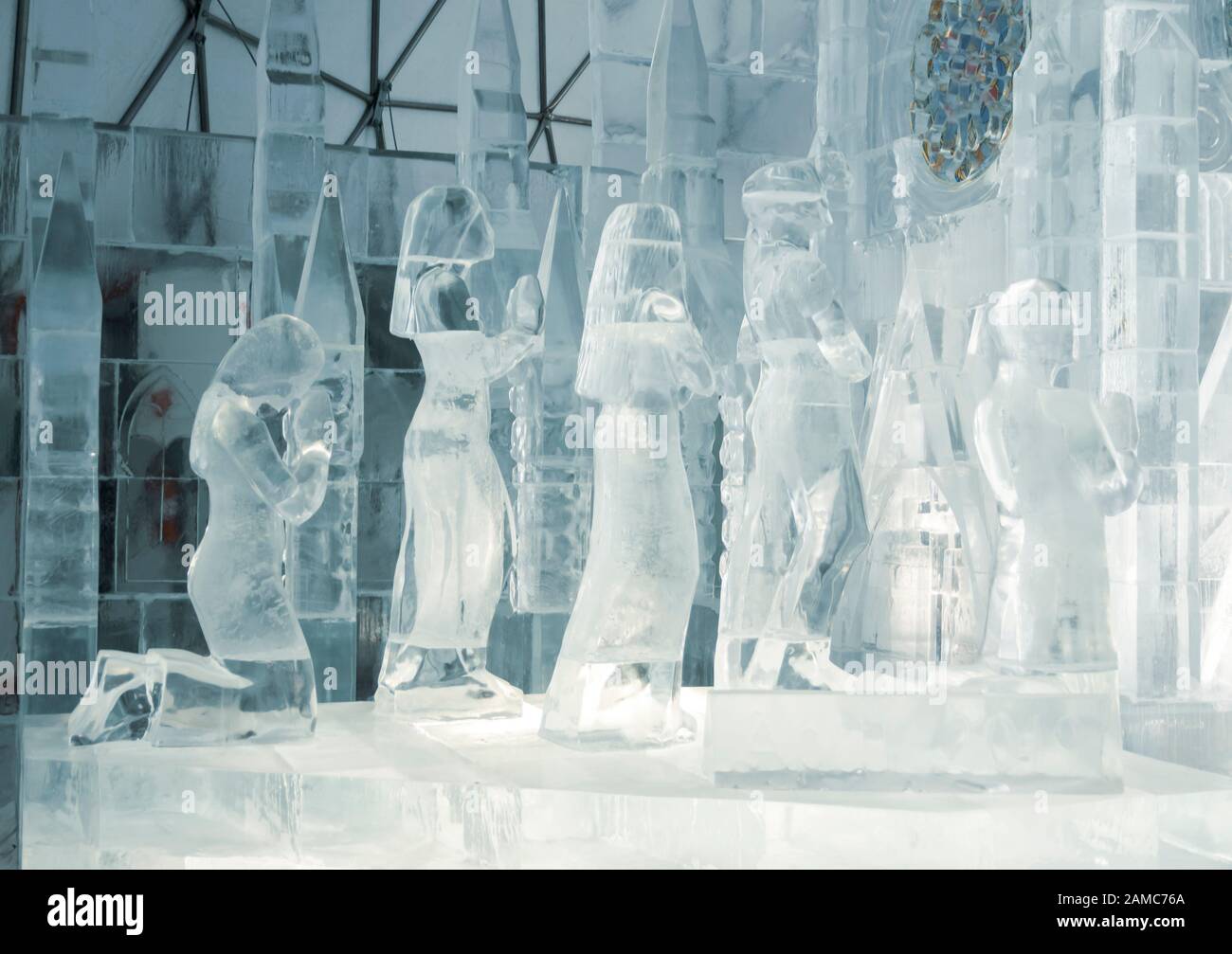 Herebienok: Tatransky Ladovy Dom (Tatra Ice Dome) 2019/2020 - Cathédrale Notre Dame. Slovaquie. Europe Banque D'Images