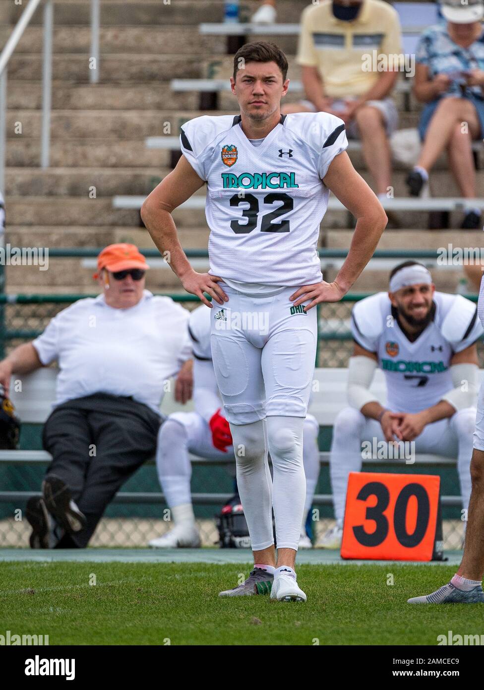 Deland, FL, États-Unis. 12 janvier 2020. Michael Farkas (32 ans) pendant le match De Football All Star de l'équipe américaine dans le SPIRAL Tropical Bowl entre l'américain (blanc) et le National (noir 0 au stade Spec Martin à DeLand, Fl. Romeo T Guzman/CSM/Alay Live News Banque D'Images