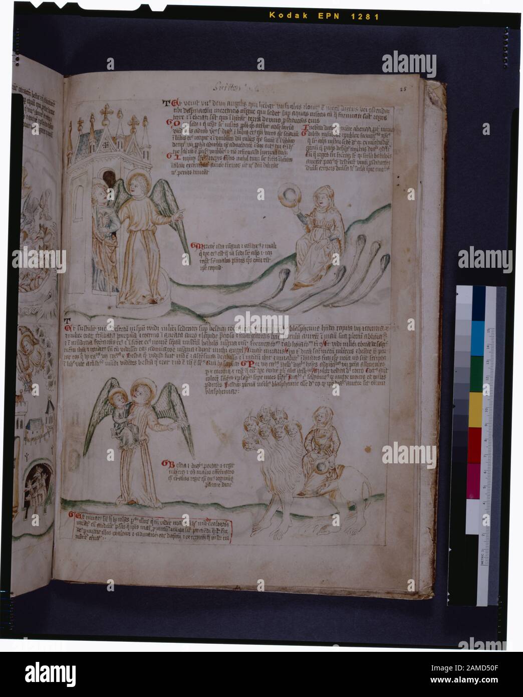 Sixième vision - un ange montre à Jean le grand harlot; John, représenté comme si un petit enfant porté par l'ange, voit le harlot bèdi monté sur la bête avec sept têtes et dix cornes (Adoc Inscrit dans de Ricci, Seymour, Census of Medieval and Renaissance Manuscripts aux États-Unis et au Canada. New York. N. Y. : H. W. Wilson, 1935; et Supplement, New York, N.Y.: Société bibliographique d'Amérique, 1962. Propriété : De l'Abbaye de Citeaux. Quaritch a vendu à J. Lenox. Début du texte manquant. De Ricci, 1318. Volume Henkel. Dossier de bibliothèque. Imparfait au début. Parchemin lié à Banque D'Images