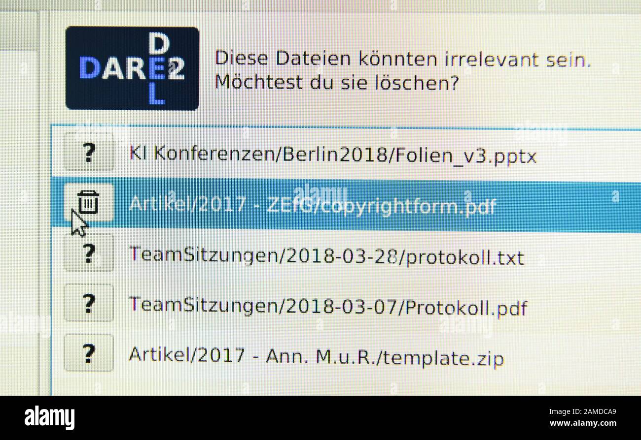 Bamberg, Allemagne. 10 décembre 2019. Le programme Dare2Del ('à supprimer') suggère sur un ordinateur de supprimer certains fichiers. Un professeur D'informatique Appliquée et de systèmes cognitifs à l'Université de Bamberg, en Allemagne, et son équipe de recherche ont développé un système conçu pour aider les gens à supprimer les données inutilisées sur leurs PC. Crédit: Nicolas Armer/Dpa/Alay Live News Banque D'Images