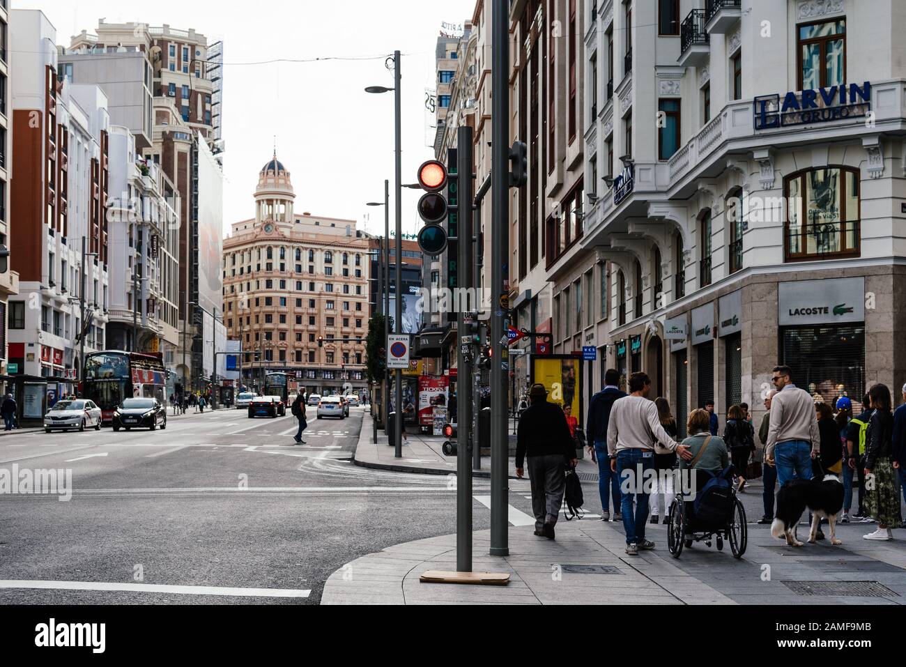 Madrid, Espagne - 1er novembre 2019 : avenue Gran Via au centre de Madrid Banque D'Images