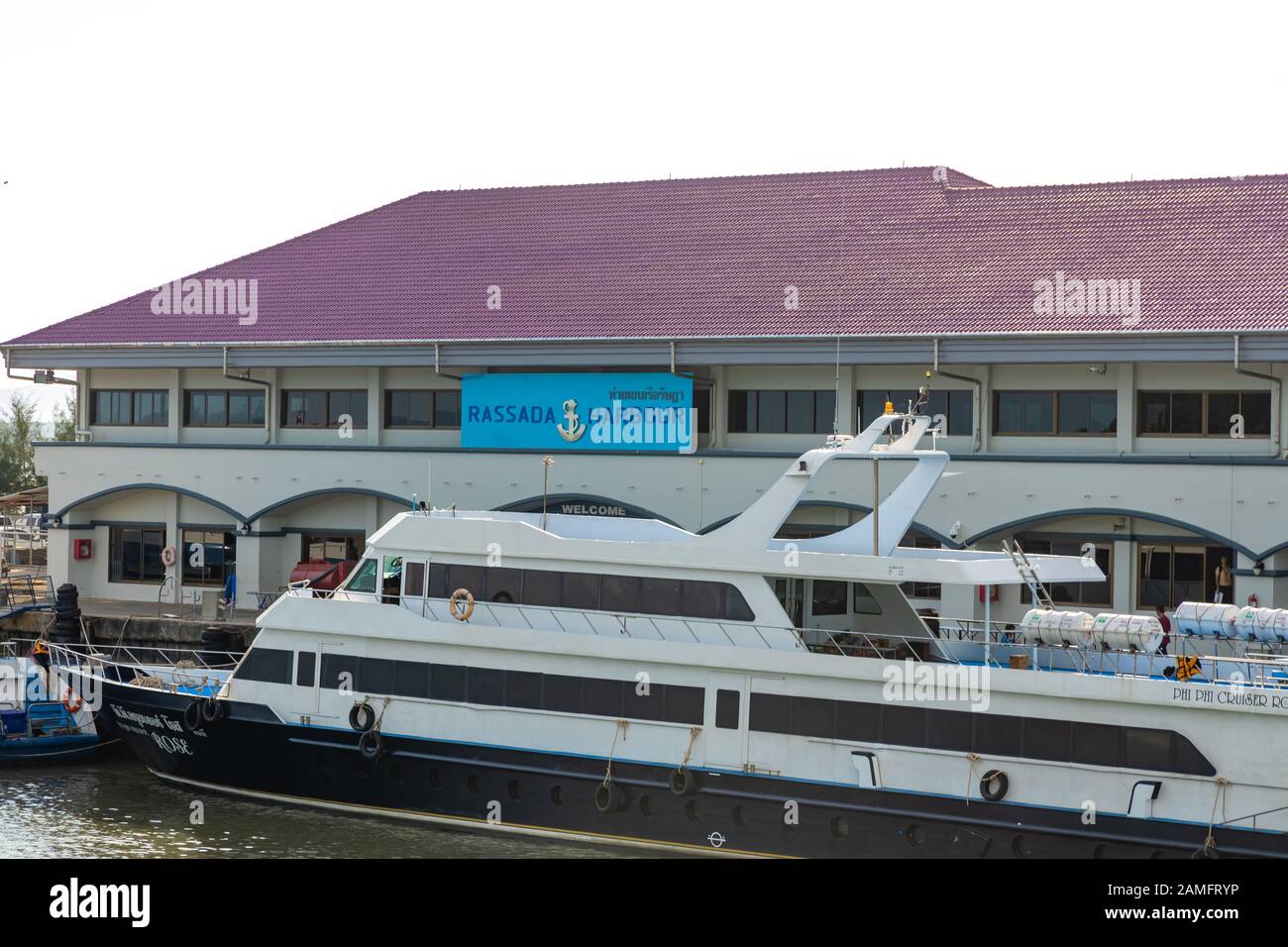 Phuket, Thaïlande - 26 Novembre 2019 : Port De Rassada À Phuket, Thaïlande. Banque D'Images