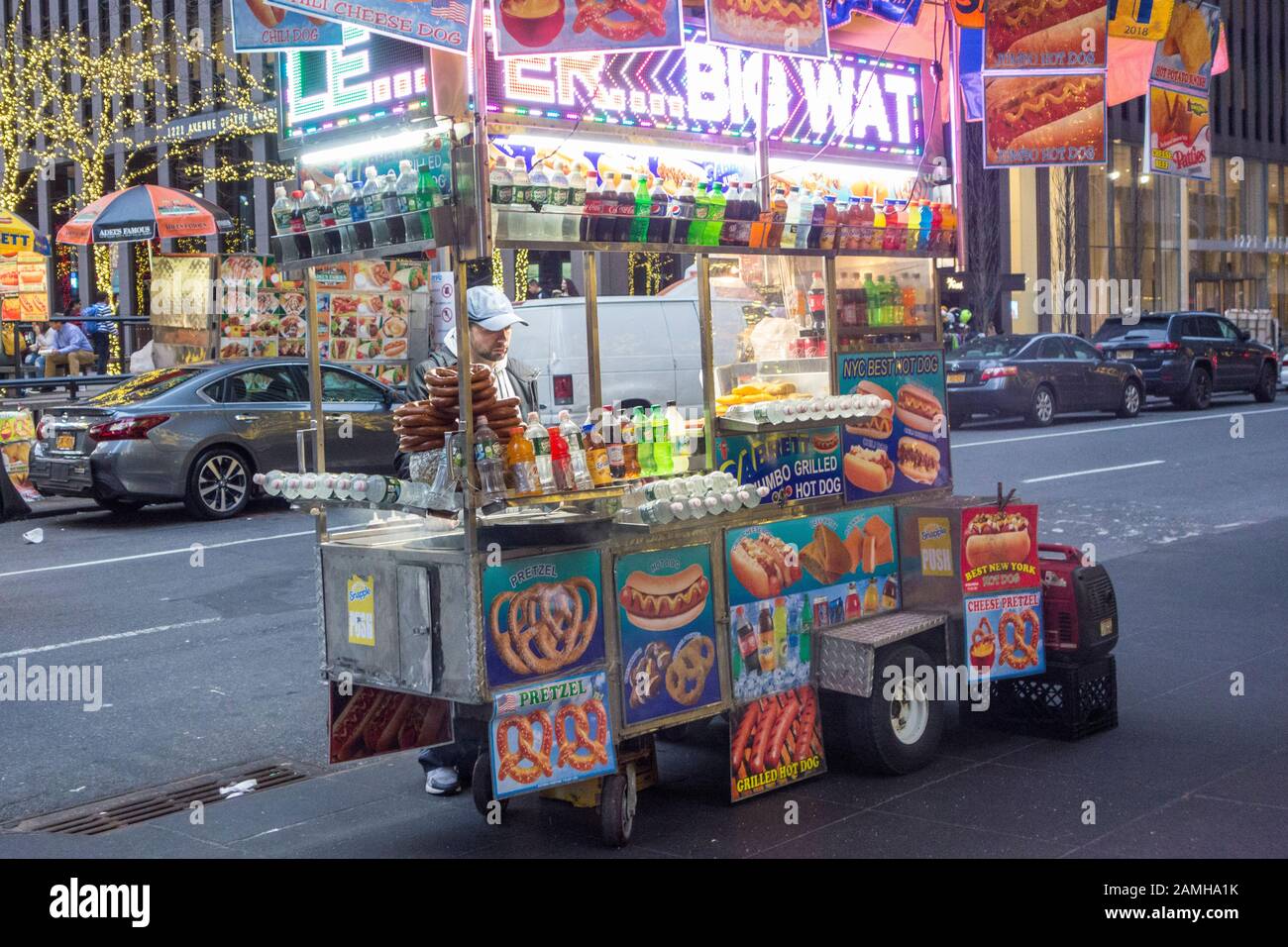 Voiturette de rue au centre-ville de Manhattan, New York City, NY, États-Unis Banque D'Images