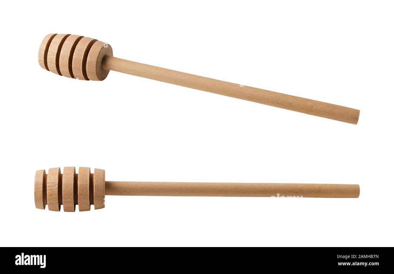 Cuillère en bois pour miel isolée sur fond blanc. Nouveau balancier miel vide. Ustensile traditionnel pour la douceur liquide. Vue de face. Banque D'Images