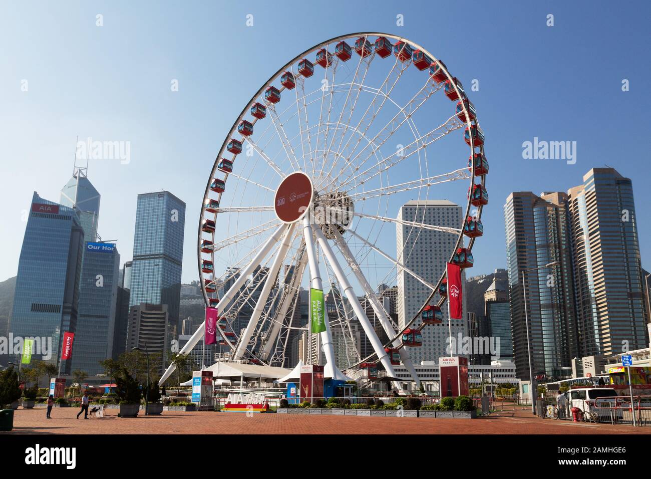 La roue d'observation de Hong Kong, ou roue AIA, une roue ferris sur le port central, l'île de Hong Kong, Hong Kong Asie Banque D'Images
