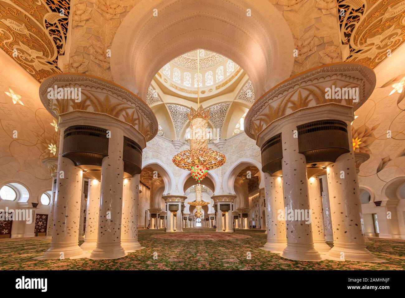 Mosquée Shaikh zayed à Abu Dhabi, Emirats Arabes Unis - intérieur Banque D'Images