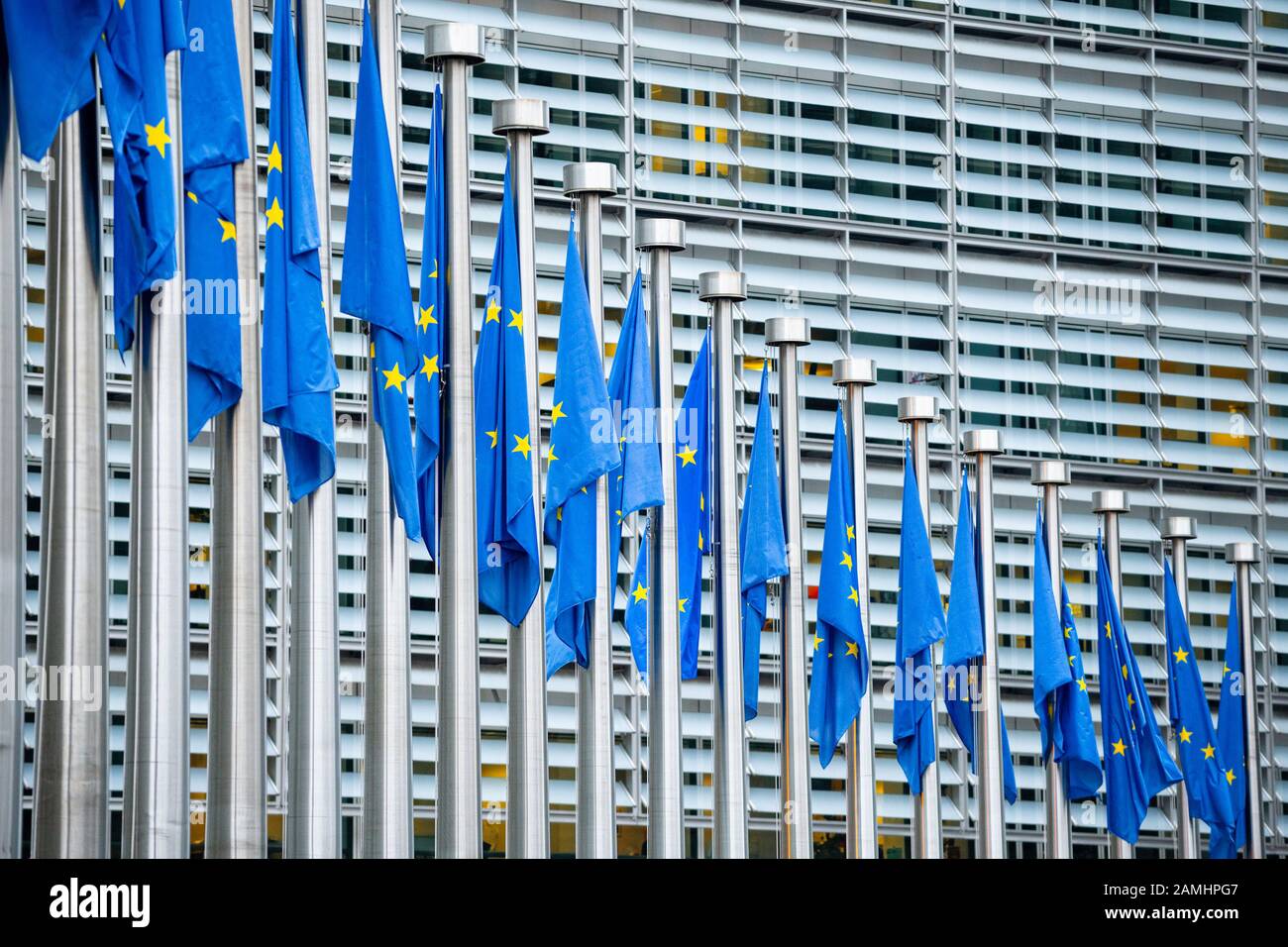 Drapeaux de l'Union européenne dans le quartier européen à Bruxelles (Belgique) Banque D'Images
