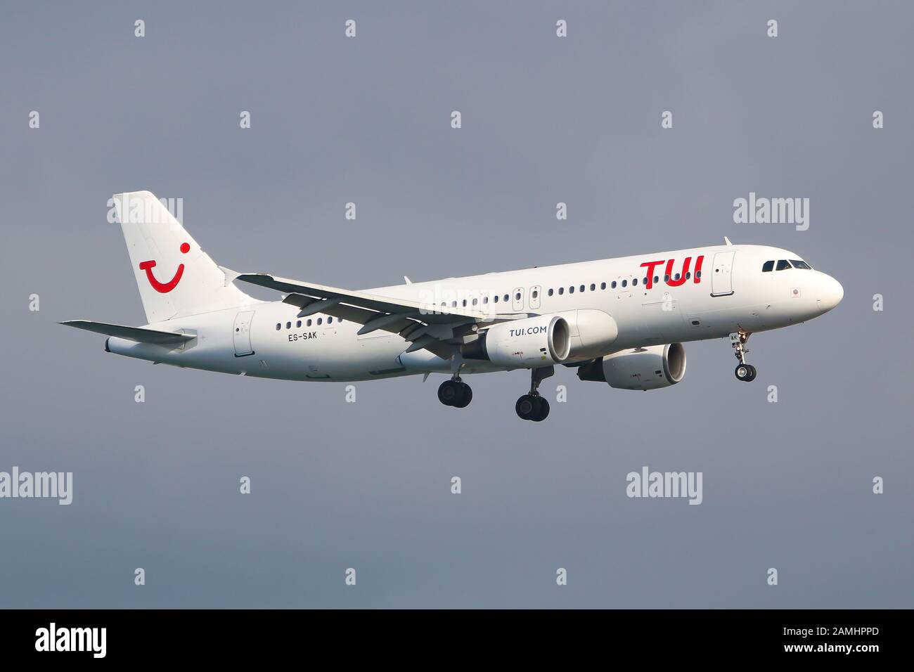 Palma de Majorque, Espagne - 21 juillet 2018 : avion TUI Fly Airbus A 320 à l'aéroport de Palma de Majorque (PMI) en Espagne. Airbus est un constructeur d'avions Banque D'Images