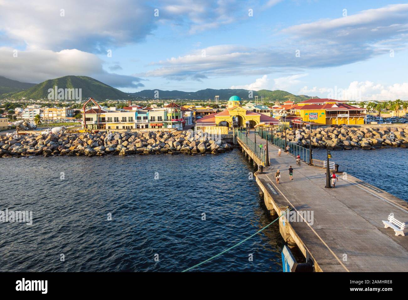 Terminal De Croisière De Port Zante, Basseterre, Saint-Kitts-Et-Nevis, Îles Leeward, Antilles, Caraïbes Banque D'Images
