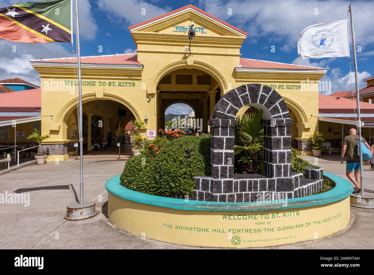 Port Zante porte de Saint-Kitts depuis le terminal de croisière, Basseterre, Saint-Kitts-et-Nevis, les îles Leeward, les Antilles Banque D'Images