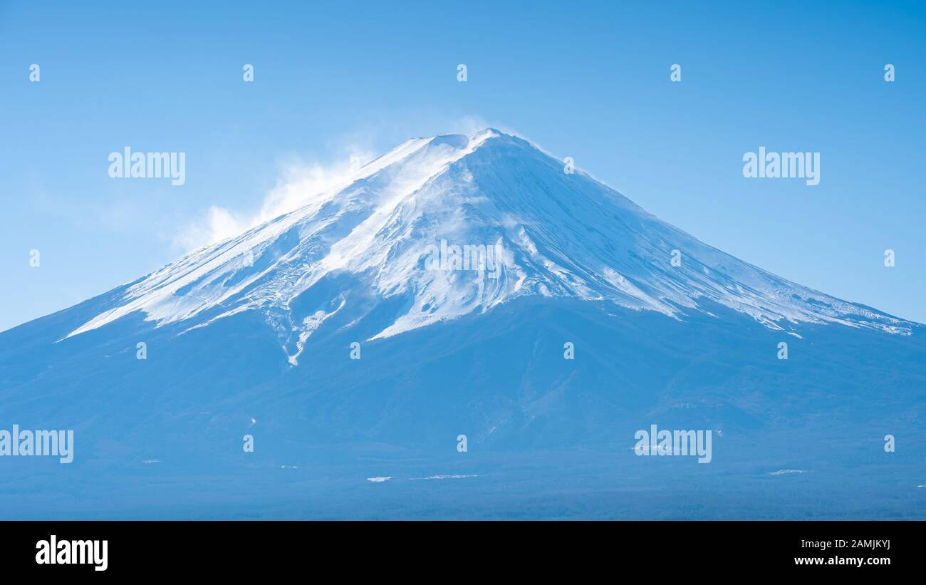 Vue rapprochée du Mont Fuji à Yamanachi, Japon. Banque D'Images
