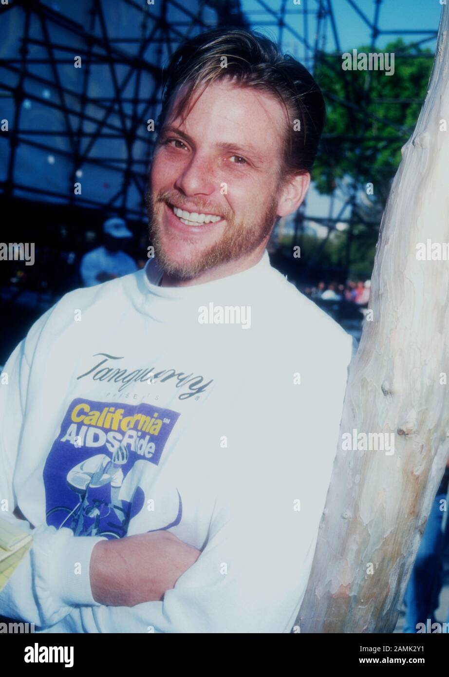 West Hollywood, Californie, États-Unis 20 mai 1995 l'acteur Doug Savant assiste à California Aids Ride le 20 mai 1995 à West Hollywood, Californie, États-Unis. Photo De Barry King/Alay Stock Photo Banque D'Images