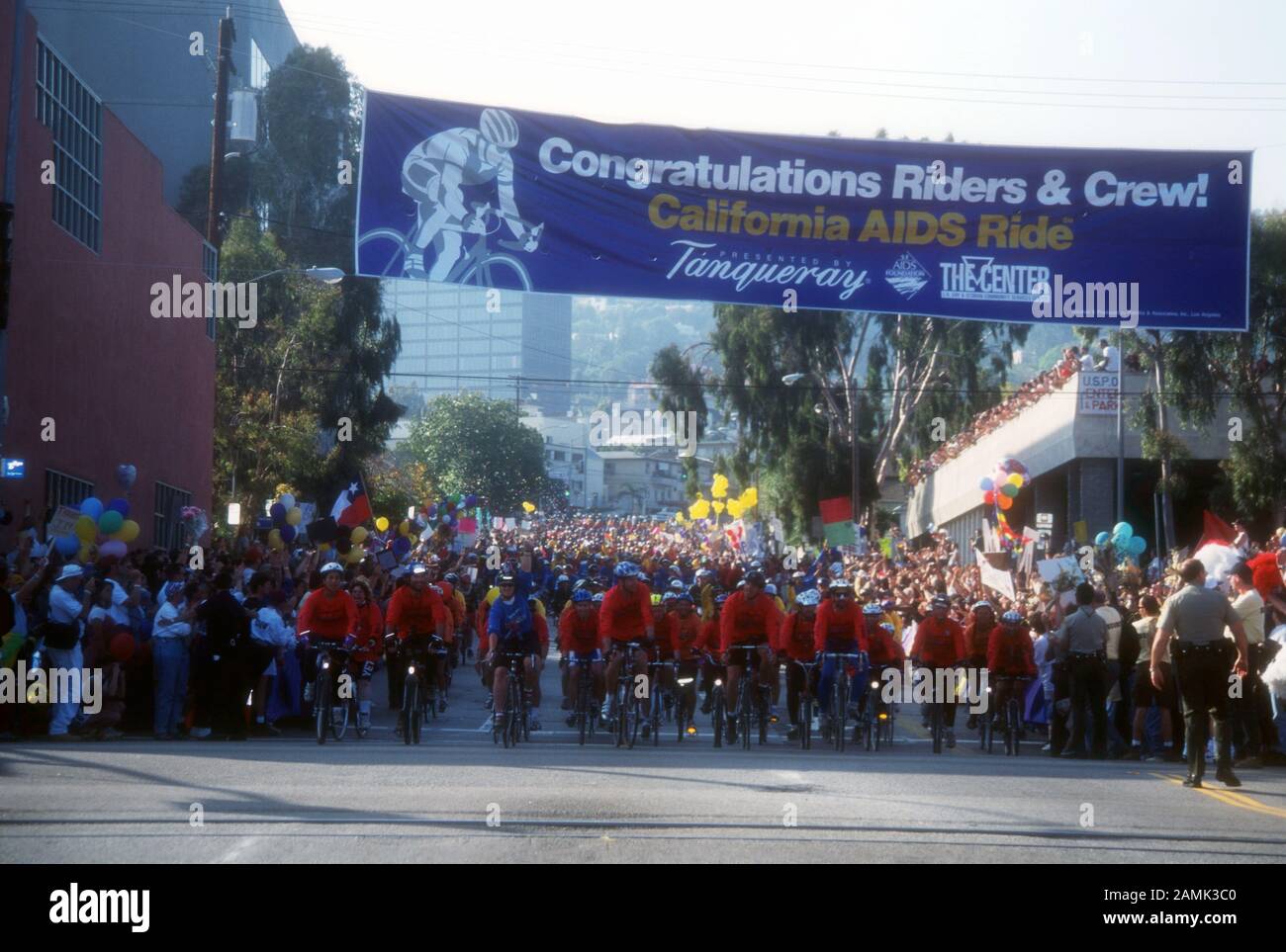 West Hollywood, Californie, États-Unis 20 mai 1995 une vue générale de l'atmosphère des cavaliers à California Aids Ride le 20 mai 1995 à West Hollywood, Californie, États-Unis. Photo De Barry King/Alay Stock Photo Banque D'Images