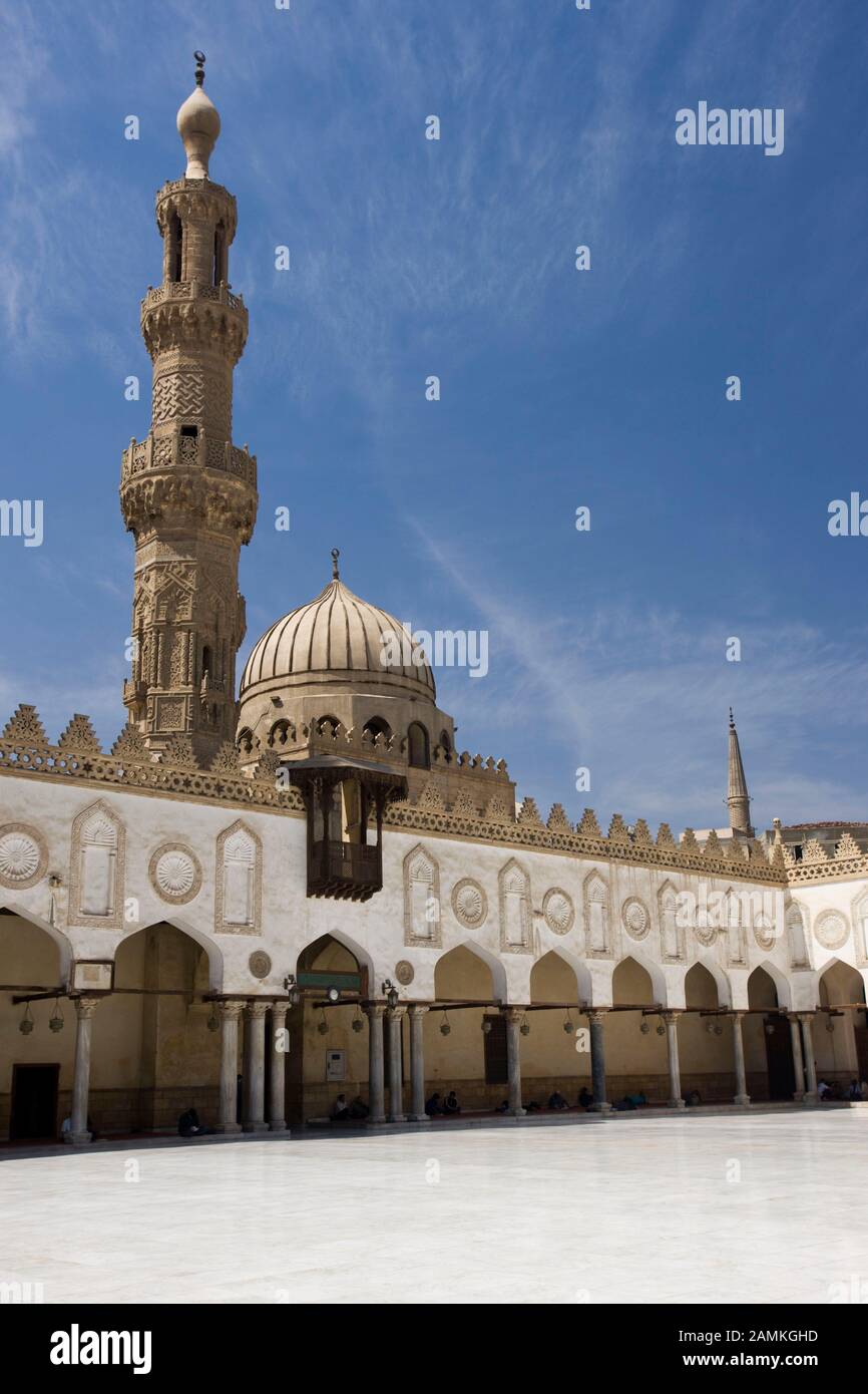 Mosquée Al-Azhar, cour avec couloirs, zone islamique du vieux Caire, le Caire, Egypte, Afrique du Nord, Afrique Banque D'Images