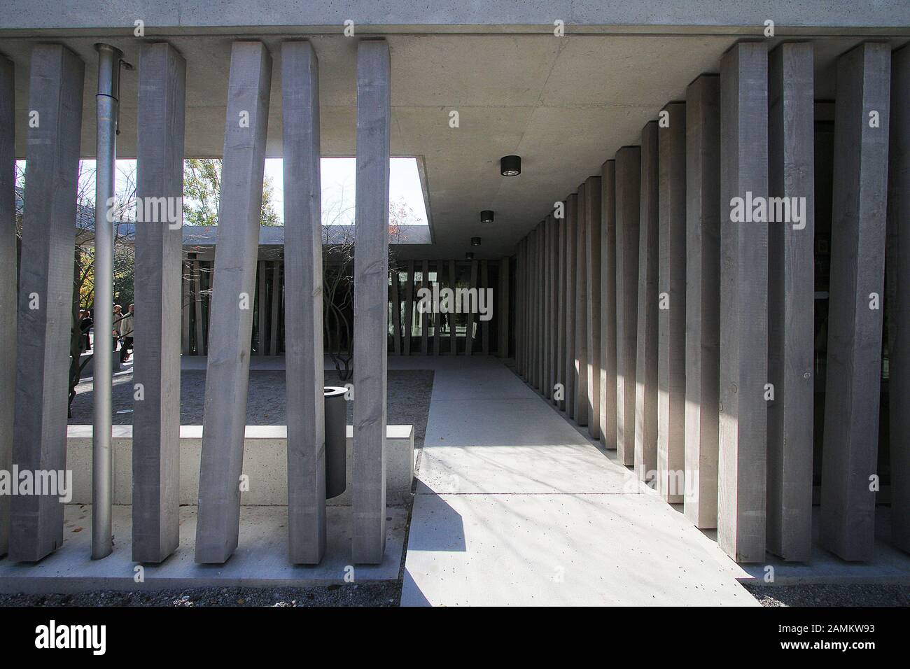 Le bâtiment des visiteurs du mémorial du camp de concentration de Dachau a reçu le prix de l'architecture allemande 2011. [traduction automatique] Banque D'Images