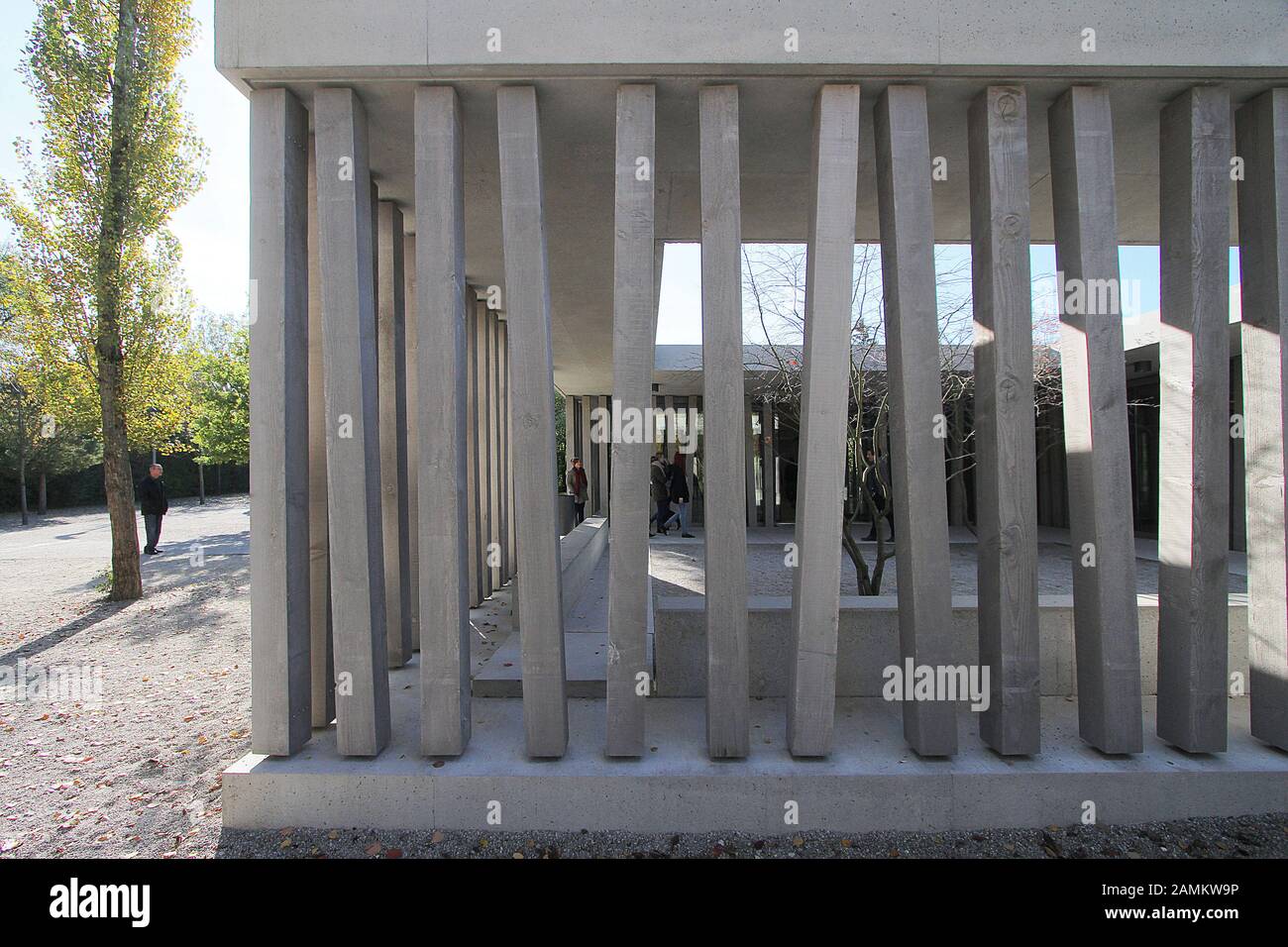 Le bâtiment des visiteurs du mémorial du camp de concentration de Dachau a reçu le prix de l'architecture allemande 2011. [traduction automatique] Banque D'Images