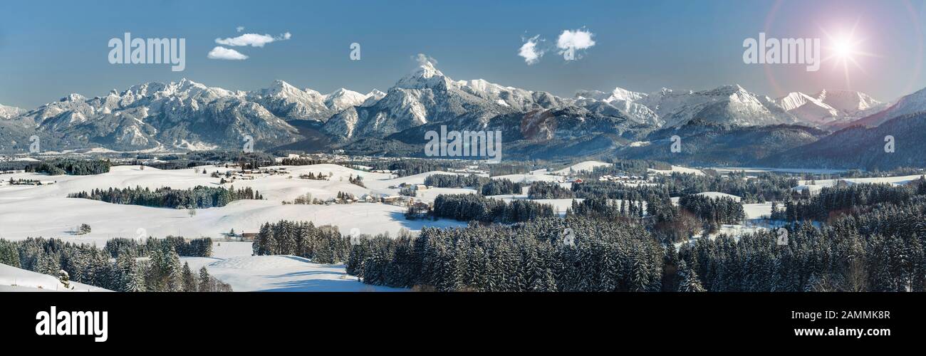 Panorama paysage dans l'Allgäu en Bavière près de Füssen [traduction automatique] Banque D'Images