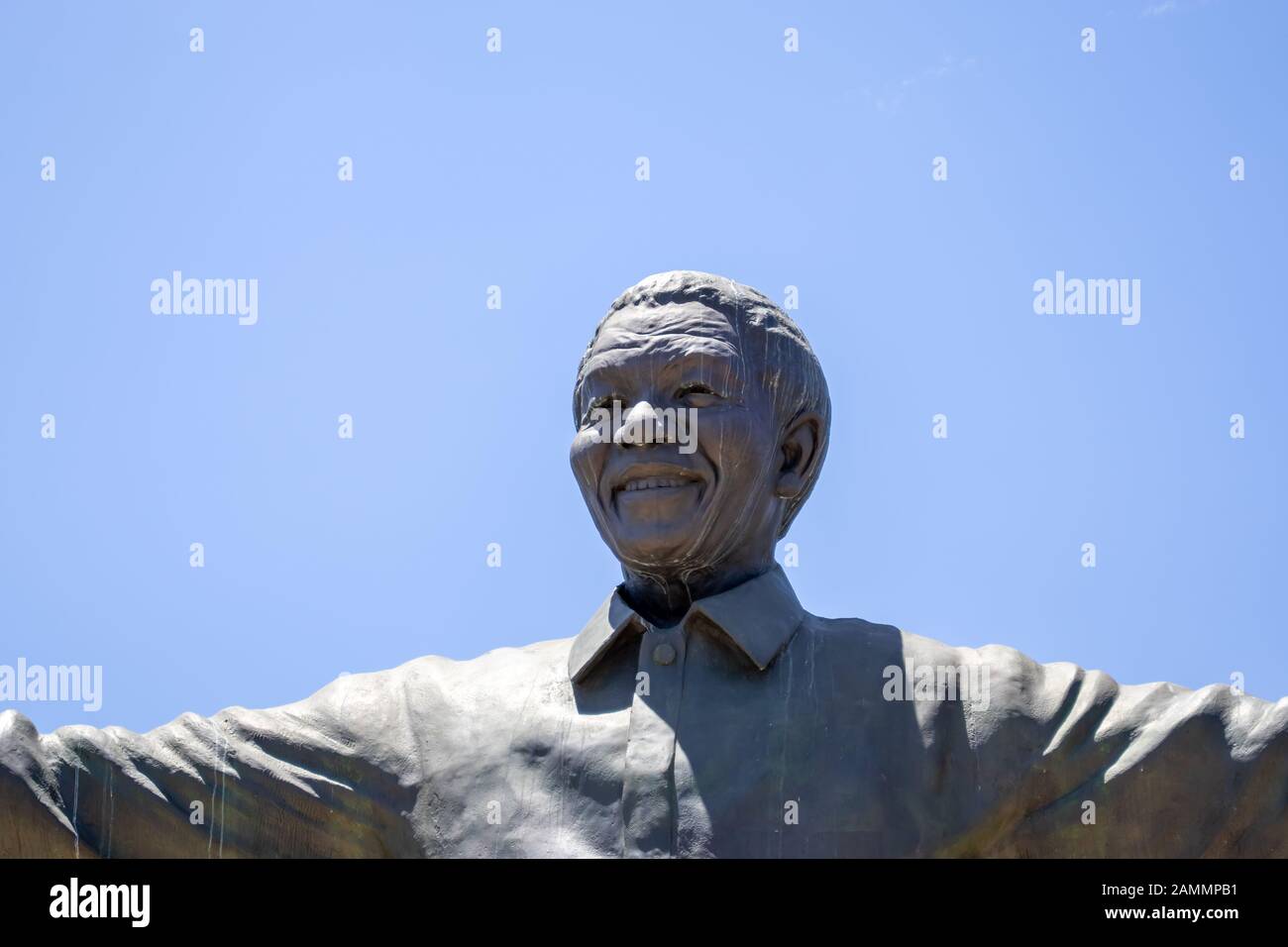 Statue de Nelson Mandela à l'Union Buildings à Pretoria, Afrique du Sud. Banque D'Images