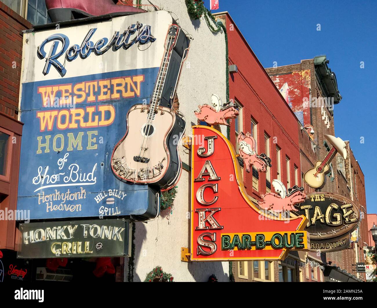 Broadway, Nashville, Tennessee... Banque D'Images