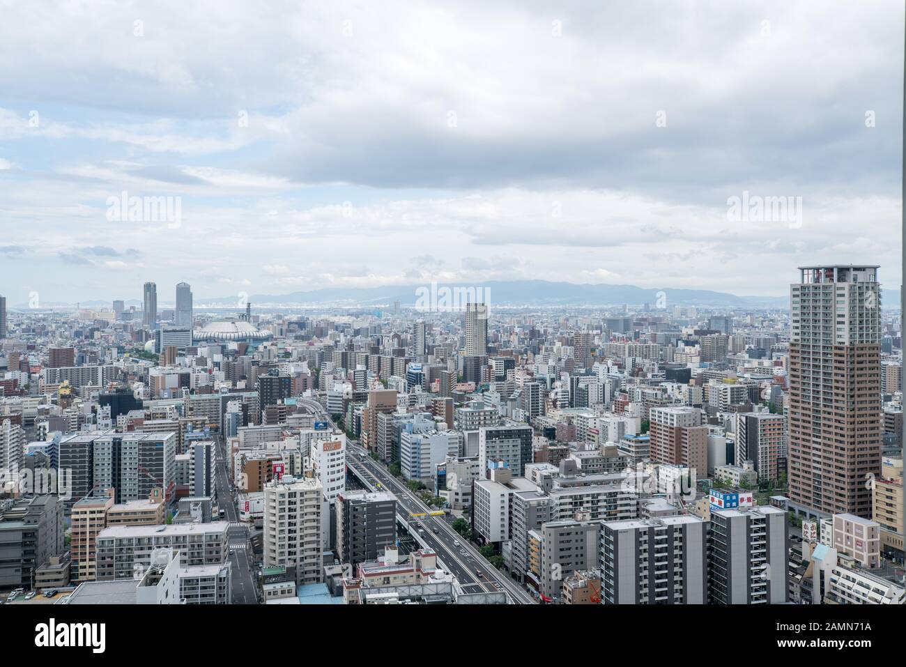 Villes de la ligne d'horizon à Osaka, Japon Banque D'Images