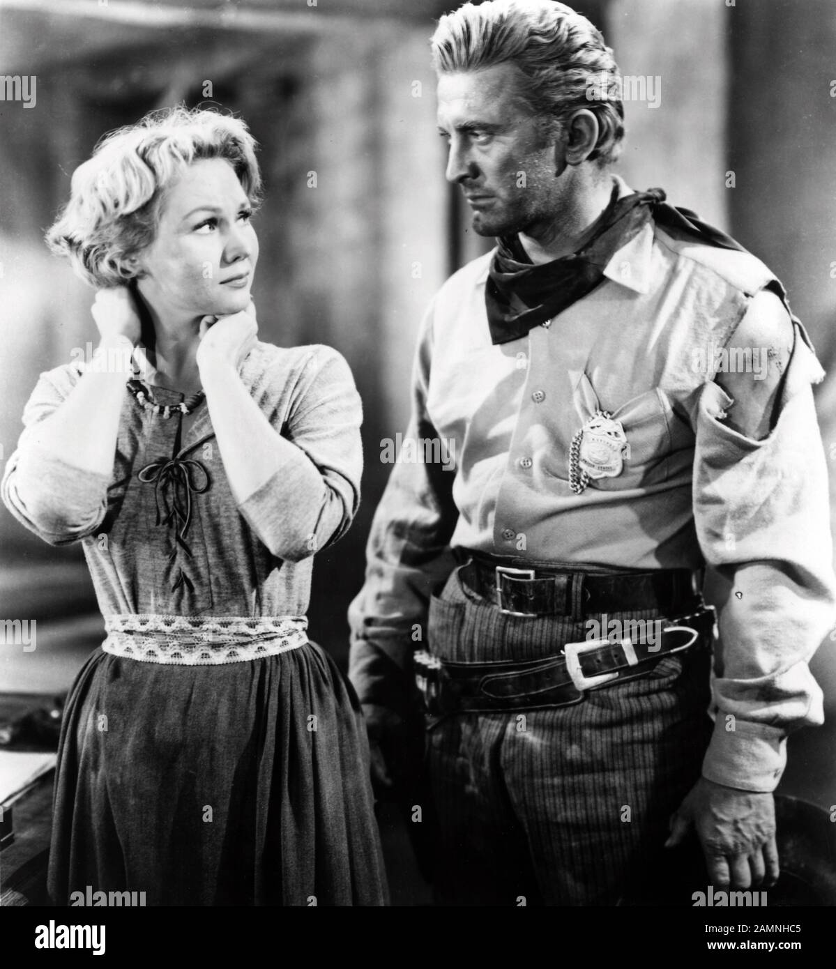 MAYO, DOUGLAS, LE LONG DE LA GRANDE DIVISION, 1951 Banque D'Images