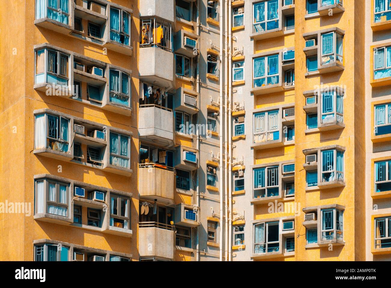 façade colorée de bâtiment, extérieur résidentiel de l'immobilier Banque D'Images