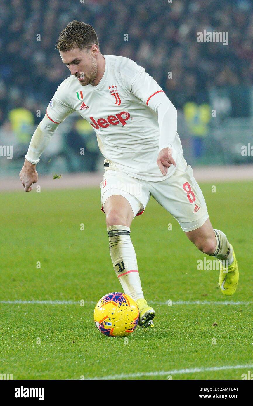 Rome, Italie. 12 janvier 2020. Aaron Ramsey de Juventus FC lors du match de la série A entre Roma et Juventus à Stadio Olimpico, Rome, Italie, le 12 janvier 2020. Photo De Luca Pagliaricci. Utilisation éditoriale uniquement, licence requise pour une utilisation commerciale. Aucune utilisation dans les Paris, les jeux ou une seule publication de club/ligue/joueur. Crédit: Uk Sports Pics Ltd/Alay Live News Banque D'Images