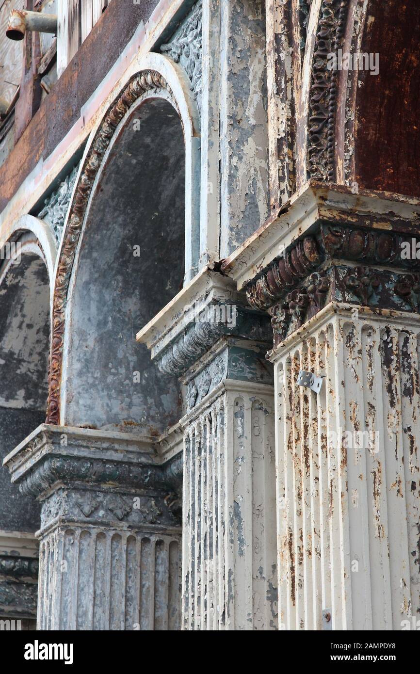 L'architecture du fer à Philadelphie, en Pennsylvanie, aux États-Unis. Ancienne façade en fonte dans un bâtiment. Banque D'Images