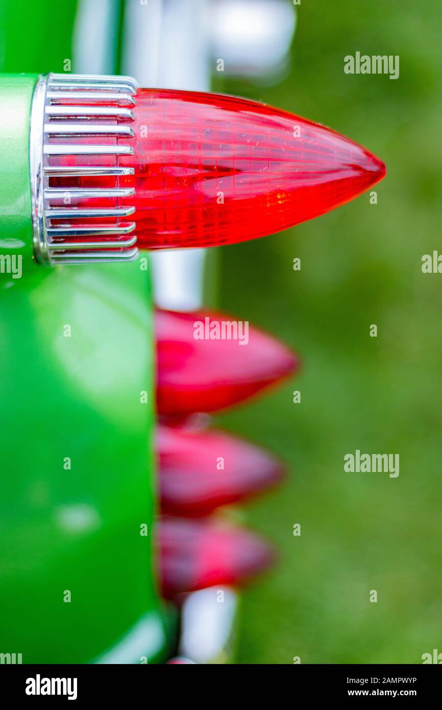 Détail des feux arrière de la voiture vauxhall velox vintage 1960 au salon Stars & Stripes à Tatton Park UK Banque D'Images