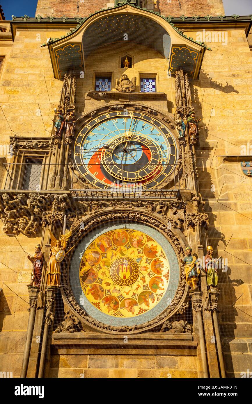 Horloge astronomique ou Orloj dans la vieille ville de Prague en République tchèque Banque D'Images