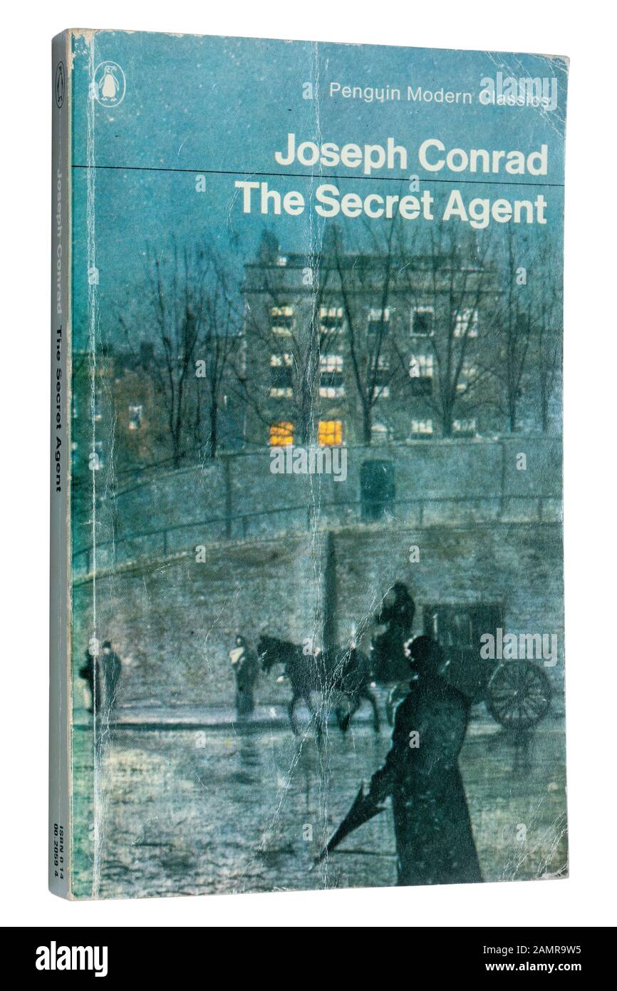 The Secret Agent, un roman classique de Joseph Conrad. Livre de poche publié par Penguin Modern Classics. Banque D'Images