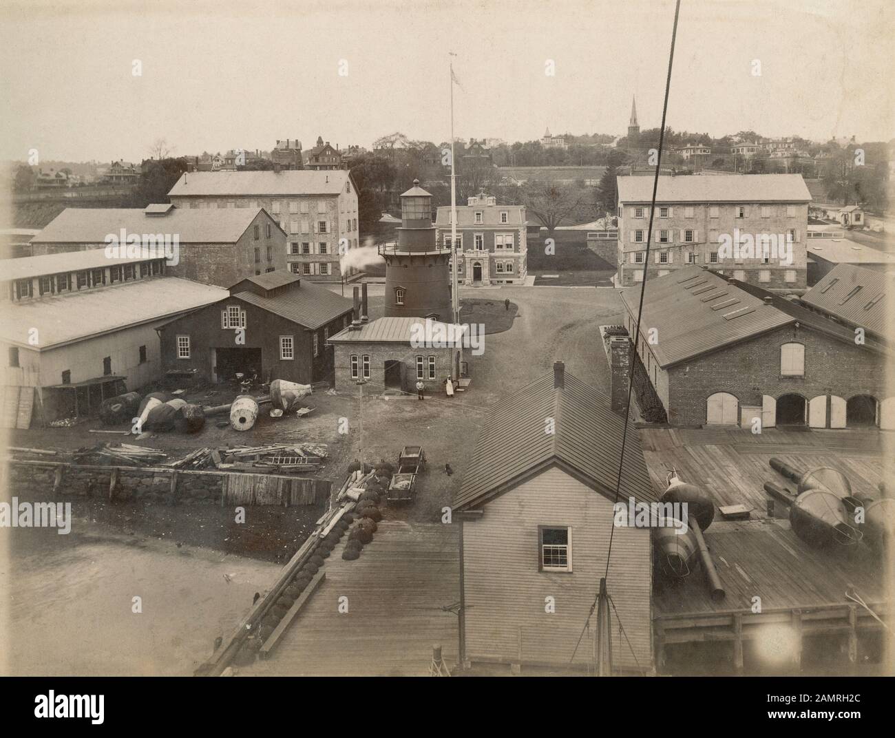 Photographie ancienne de la C1890, dépôt du phare général à St. George, Staten Island, New York. SOURCE : PHOTO ORIGINALE Banque D'Images