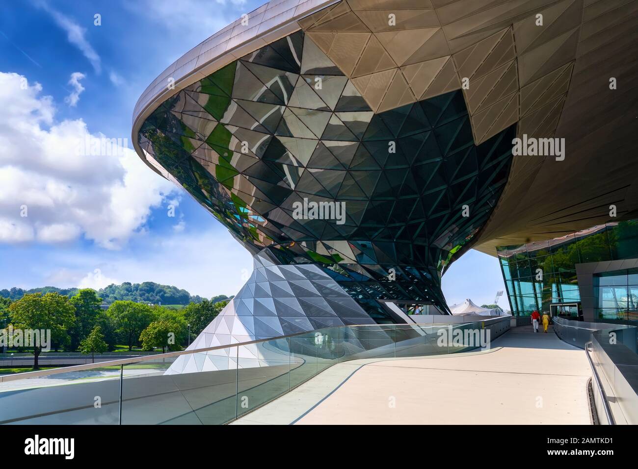 Munich, Allemagne, 08/24/2019: BMW Welt (monde de BMW), exposition et musée à proximité de l'Olympiapark à Munich, Bavière Banque D'Images