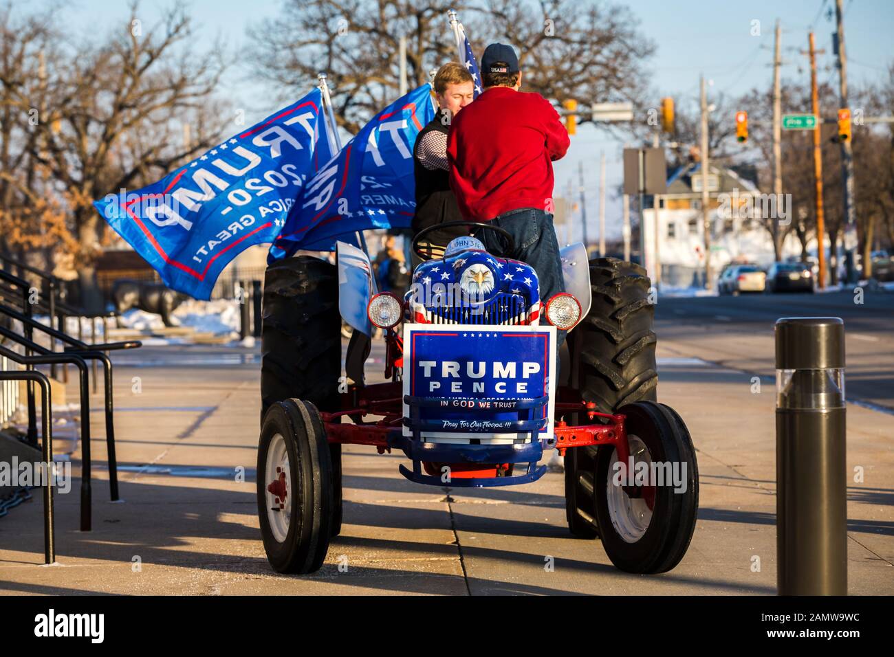 Pro-Donald Trump a protesté en dehors du Débat démocratique à des Moines, Iowa, États-Unis Banque D'Images
