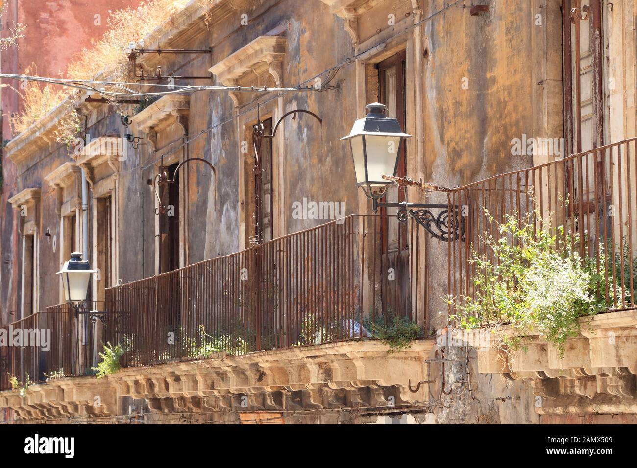 Ancienne maison abandonnée à Catane Banque D'Images