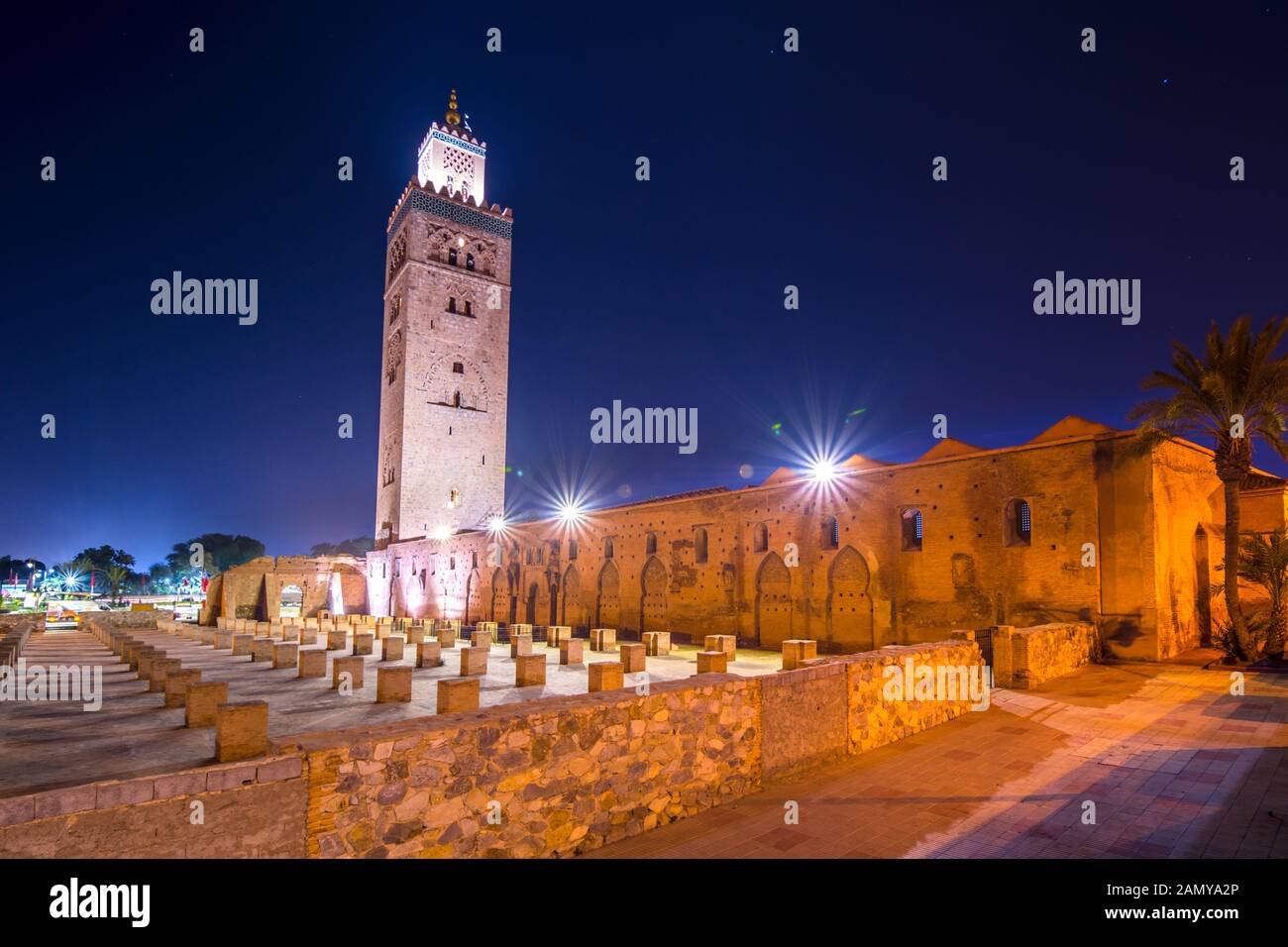 Mosquée de Koutoubia minaret situé au médina de Marrakech, Maroc Banque D'Images