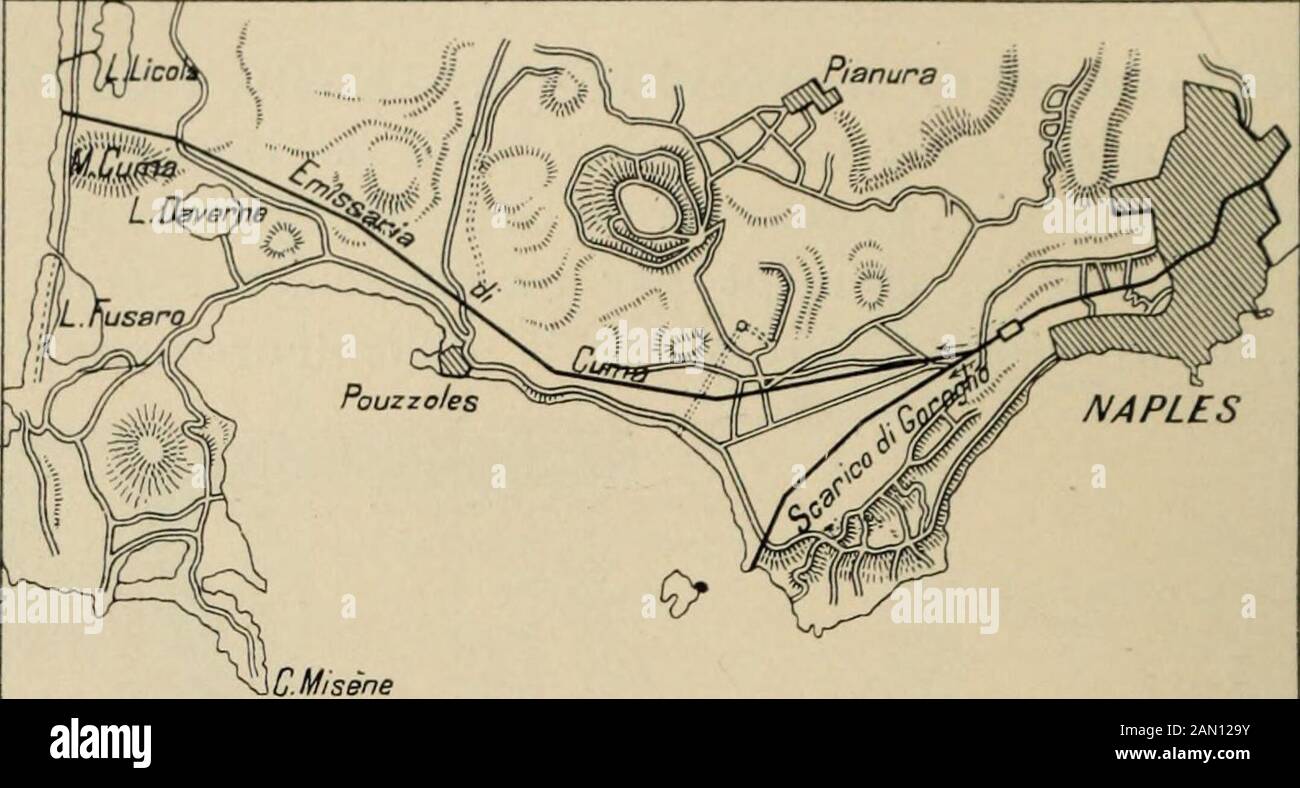 Trité d'hygiène . r tout long pour l'aisser la couche de souterraine très élévée dans la région de Grafenberg : ce drain vient dès le regard, et ouverture est munie dun clapet. Assainisation de pommes. — UN INALES, sur un fait une combi-naison plus complexe encore de lunitaire et du séparatif. La ville,qui justique-là rejetait toutes ses eaux sales dans son fils golfe par54 bouches immonde, a adopté, en 1893, un jet ayant pour l'enlèvement de l'égout par deux grands émissaires allemand le déverseren mer (2) indeNaples(fig. 138) et la division de la ville en trois Banque D'Images
