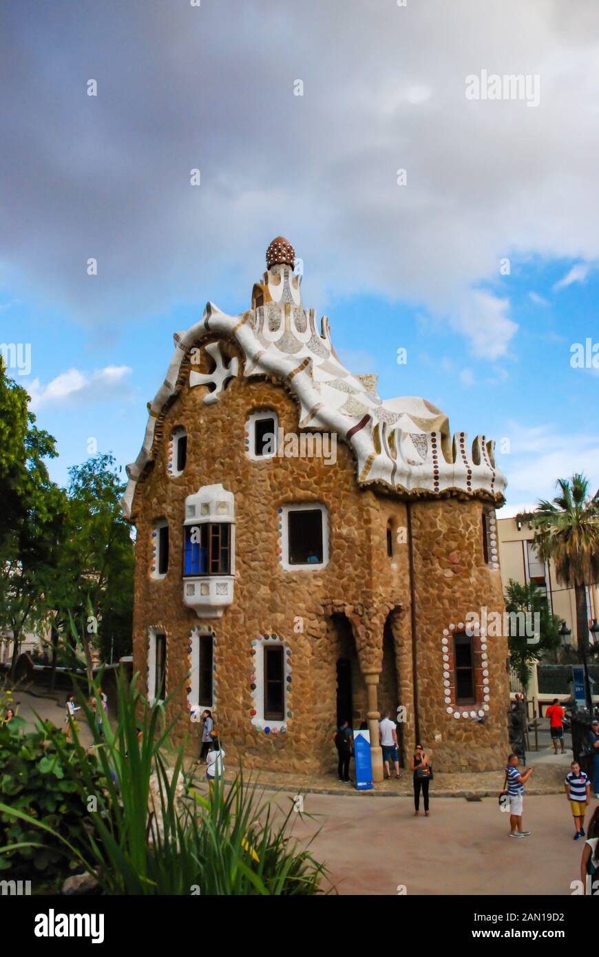 Barcelone Espagne, septembre 2013 Gatehouse en Parc Guel conçu par Antonio Gaudi, qui a été initialement conçu comme la maison de gardien Banque D'Images