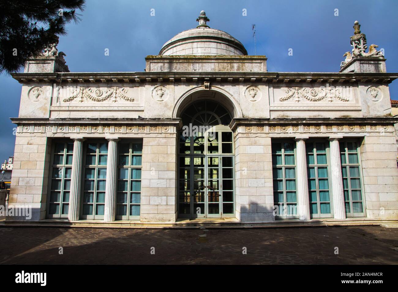 Le Kaffeehaus néoclassique à Venise Italie Banque D'Images