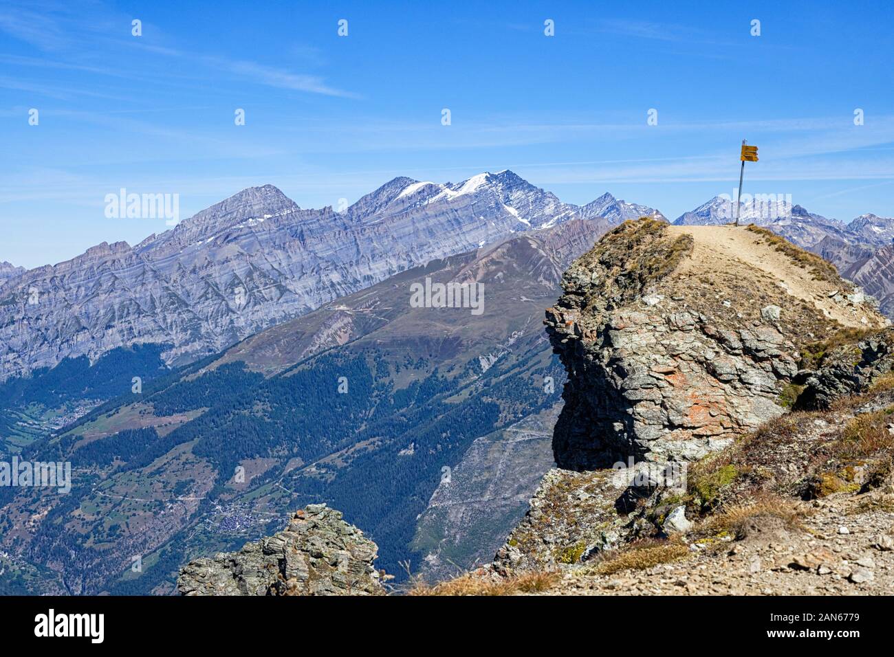 Sur Illhorn, montagne des Alpes Pennines.vue sur la vallée du Rhône avec les Alpes Pennine et bernaises.Chandolin, Valais, Suisse Banque D'Images