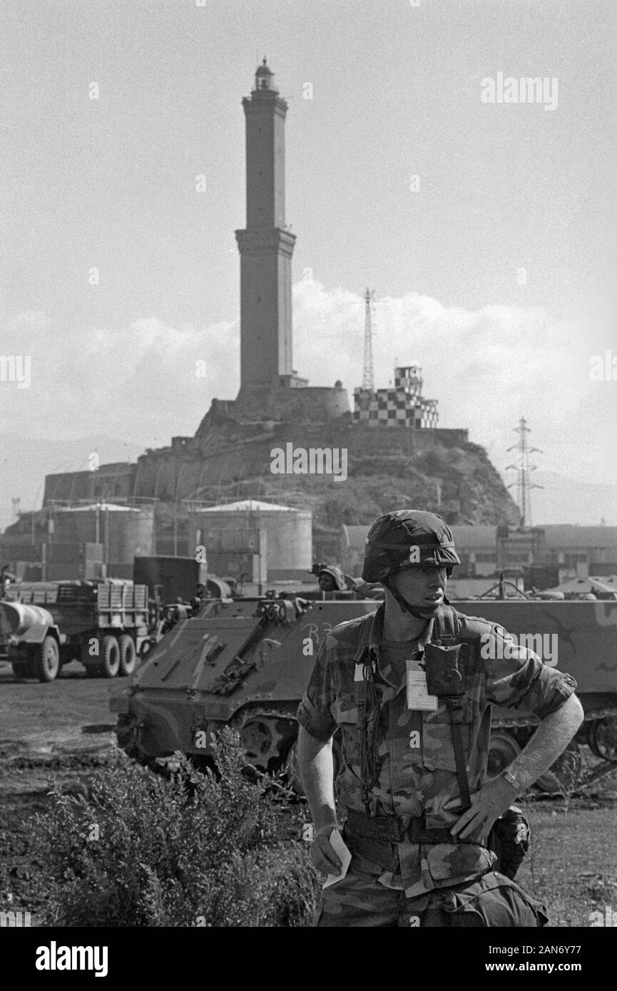 Gênes (Italie), septembre 1986, débarquement de la 30e Division de la Garde nationale des Etats-Unis à participer aux exercices de l'OTAN en Europe Banque D'Images