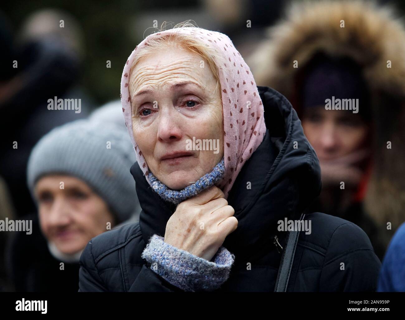 Une femme réagit au cours de la manifestation en soutien à l'extérieur de prisonniers ukrainiens le Bureau présidentiel à Kiev Ukraine.prisonniers swaps avec les séparatistes pro-russes dans la tentative de mettre fin à la guerre. Selon le président de l'Ukraine site officiel, au cours de la conversation téléphonique Président de Lukraine Vladimir Zelensky et président de la Russie Vladimir Poutine a accepté de procéder à l'approbation de nouvelles listes pour la libération des Ukrainiens, y compris l'Crimeans de Crimée et la Russie, et les Russes en Ukraine. Banque D'Images
