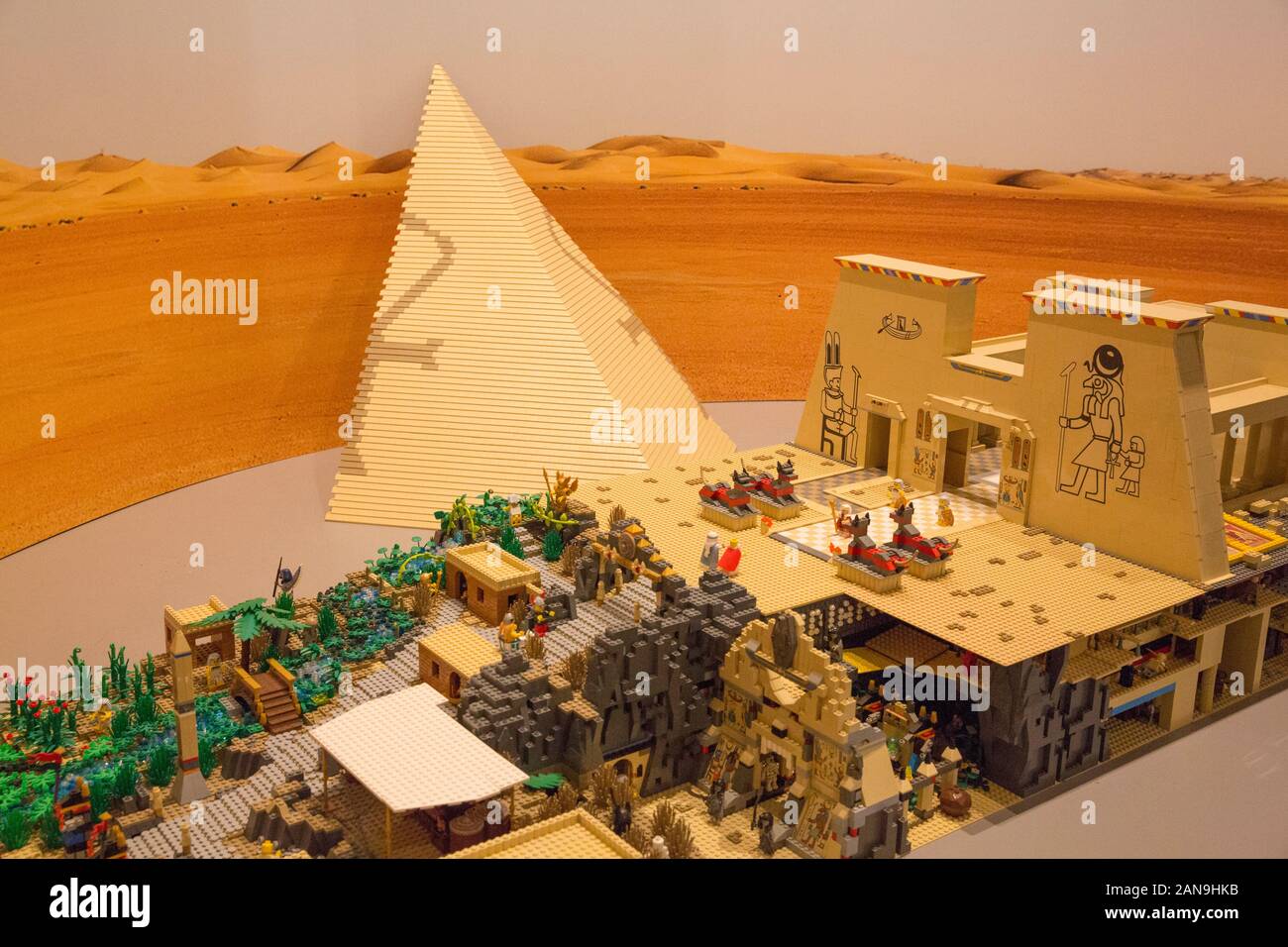 Les briques LEGO DANS LES FILMS EXPOSITION À Versailles, France Banque D'Images