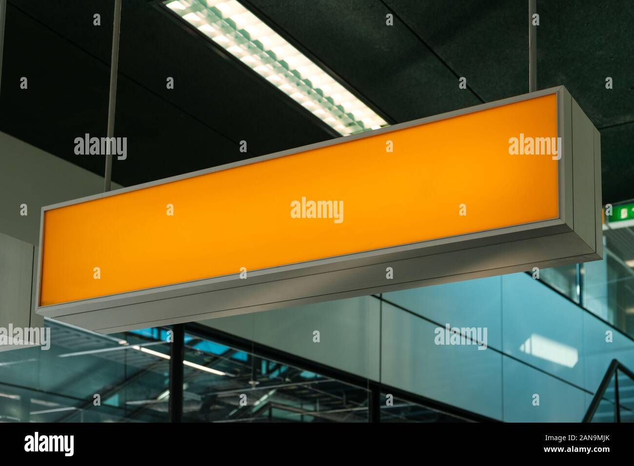 Gros plan sur le signe vide, vide de l'aéroport pancarte, immersive Banque D'Images