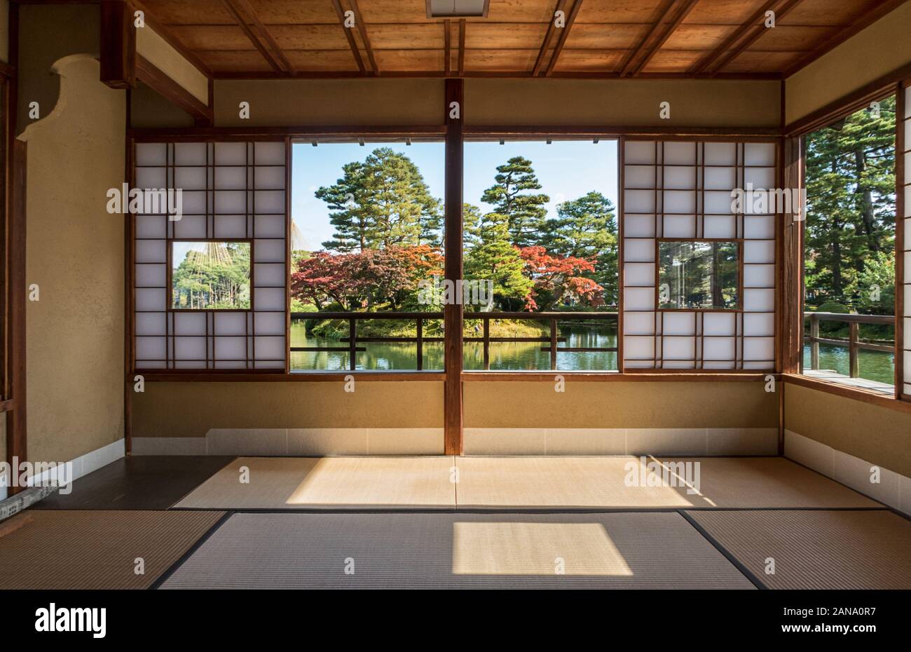 Intérieur du Tea House aux jardins Kenrokuen à Kanazawa, Japon Banque D'Images