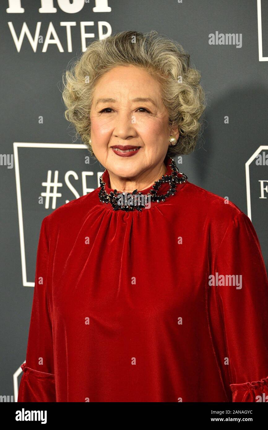 Santa Monica, CA. 12Th Jan, 2020. Zhao Shuzhen aux arrivées pour la 25th Annual Critics' Choice Awards - Pt 3, Barker Hangar, Santa Monica, CA, 12 janvier 2020. Credit : Priscilla Grant/Everett Collection/Alamy Live News Banque D'Images