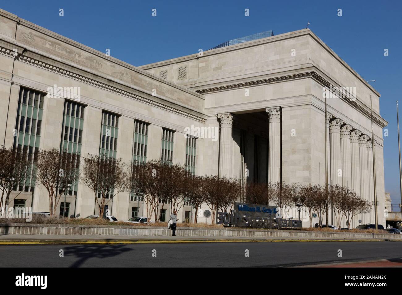 Philadelphia, PA, USA - 15 janvier 2020 : façade est de la William H. Gray III 30e Street Station tournés vers le centre ville. Banque D'Images