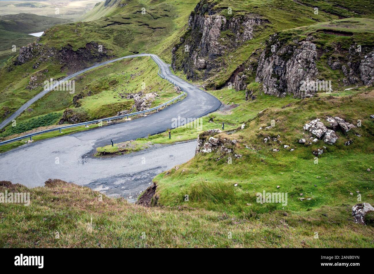 Route à travers le Quiraing sur l'île de Skye, Écosse, Royaume-Uni Banque D'Images