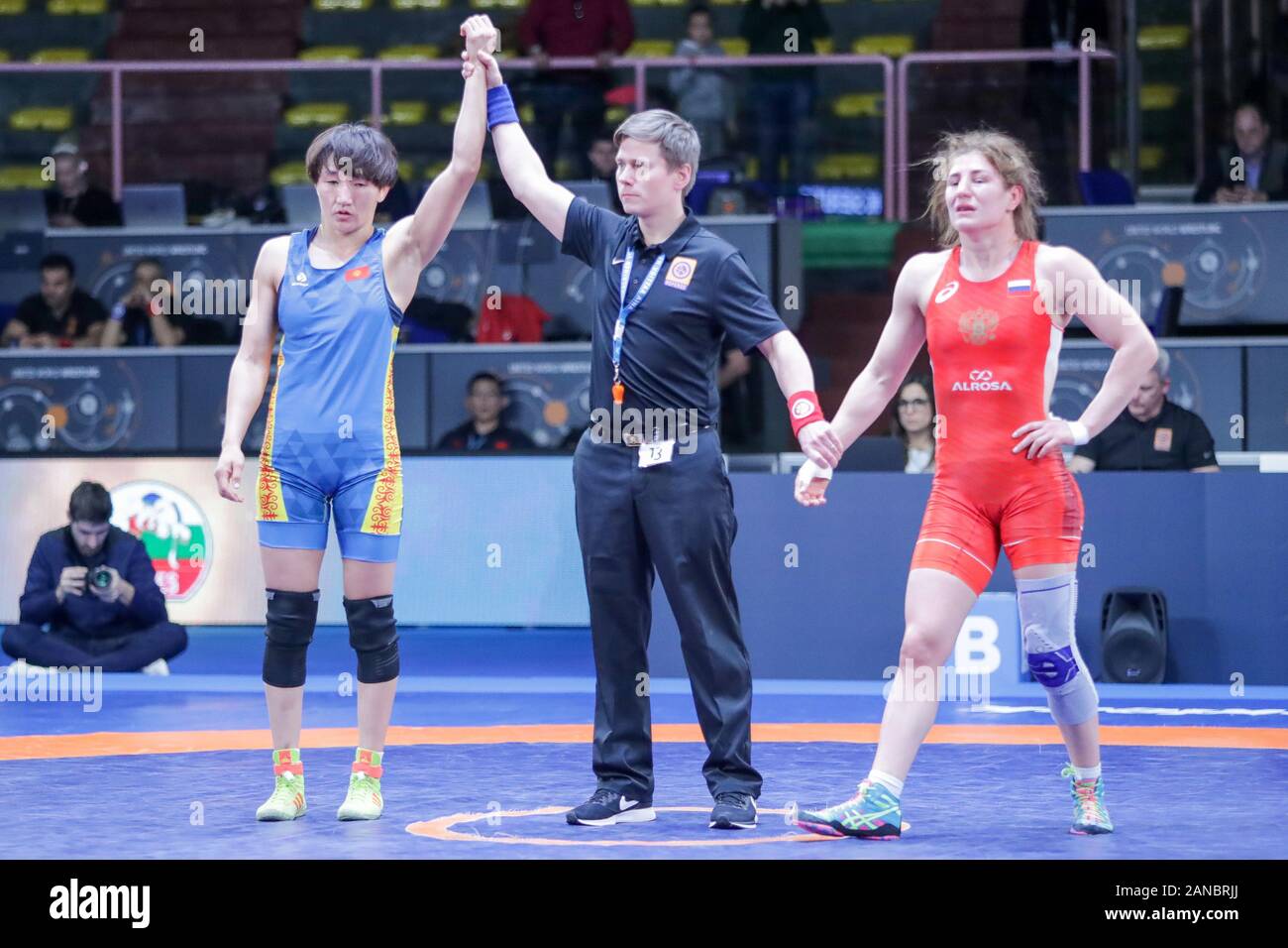 Roma, Italie, le 16 Jan 2020, aisuluu tynybekova (Kazakhstan) gagne ww 62 kg pendant 1° Tournoi International de la série Classement - Jour2 - Lutte - Crédit : LPS/Luigi Mariani/Alamy Live News Banque D'Images